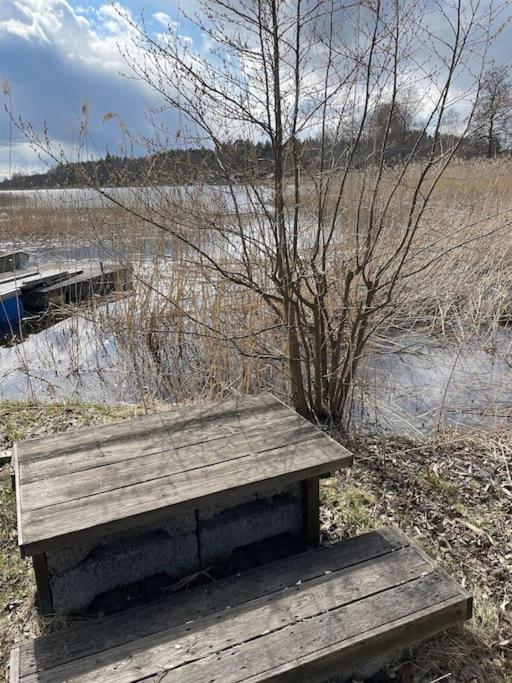 Nyrenoverat Strandnaera Med Fantastisk Utsikt Rimbo Exteriér fotografie