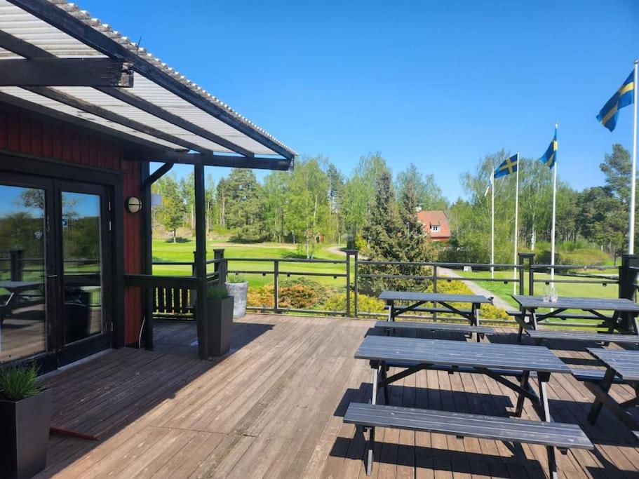 Nyrenoverat Strandnaera Med Fantastisk Utsikt Rimbo Exteriér fotografie