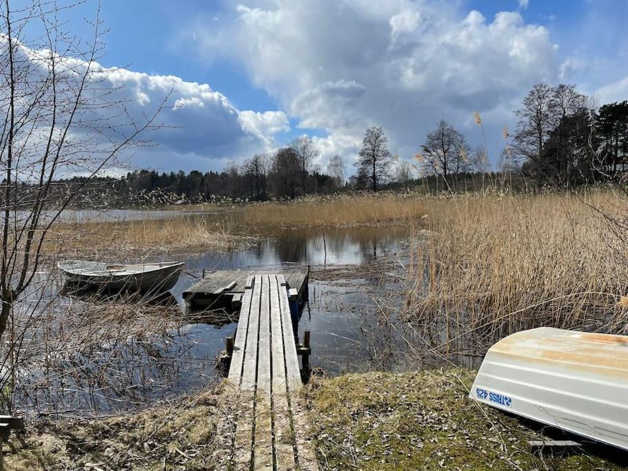 Nyrenoverat Strandnaera Med Fantastisk Utsikt Rimbo Exteriér fotografie