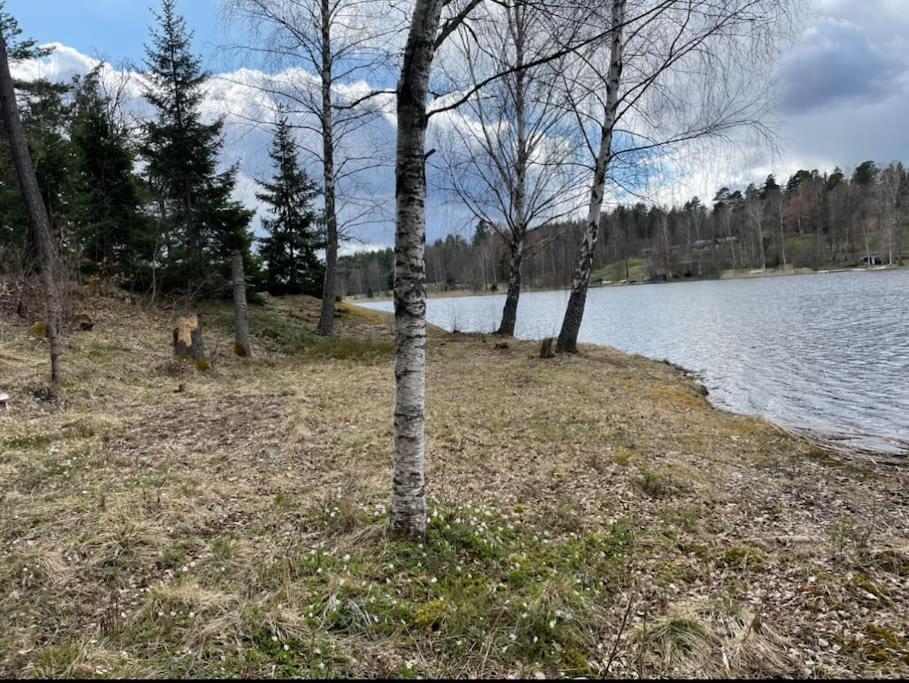 Nyrenoverat Strandnaera Med Fantastisk Utsikt Rimbo Exteriér fotografie